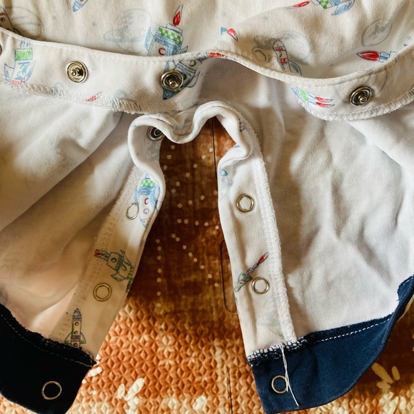 Kissy Kissy Baby Romper - Picture 2 of 5